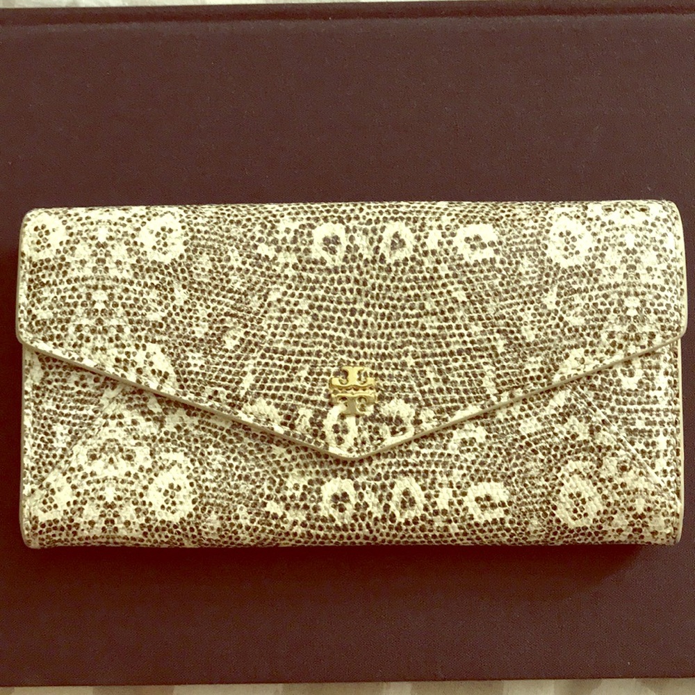 Tory Burch bifold wallet